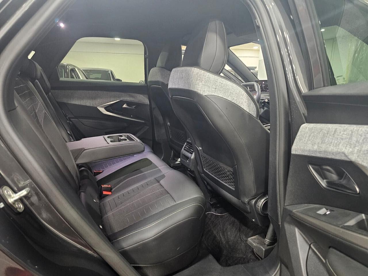 Nuova PEUGEOT 3008 GT - Hybrid 145CV E-DCS6 Grigio Titanio