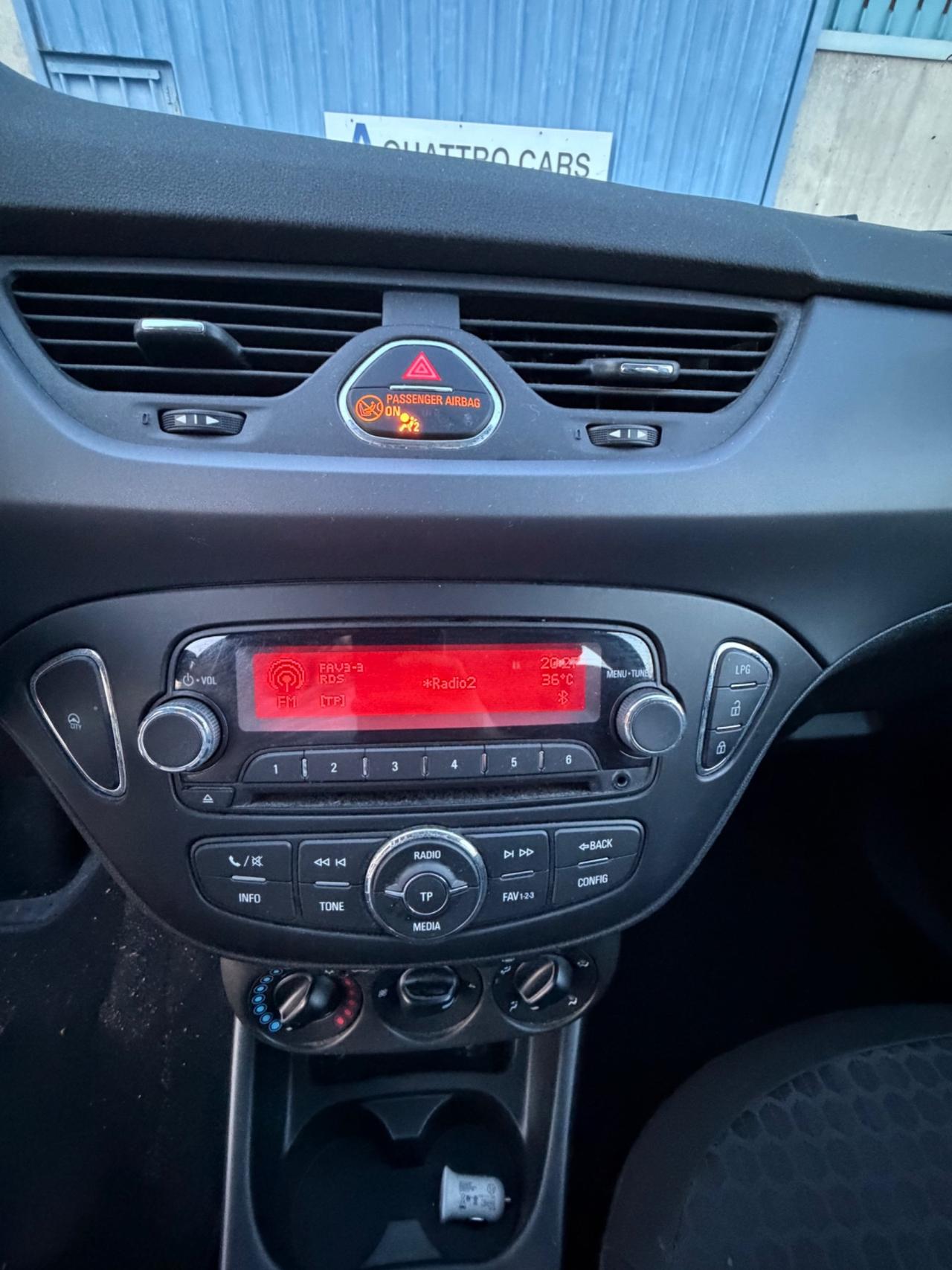 Opel Corsa 1.4 90CV GPL Tech 5 porte n-Joy