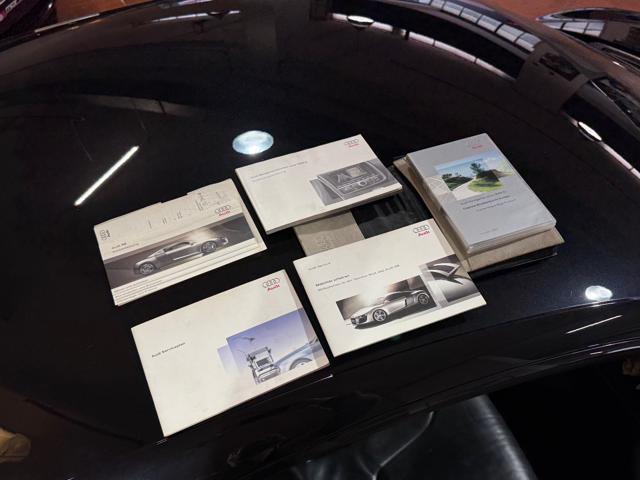 AUDI R8 4.2 V8 FSI Quattro-Tagliandi Audi-Book Service