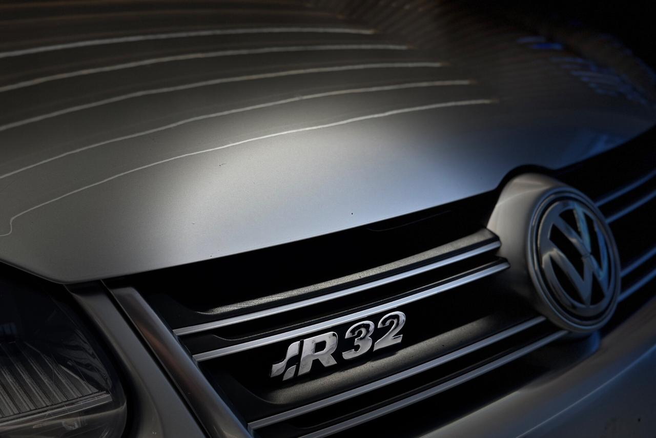 VOLKSWAGEN GOLF R32 5PORTE DSG PELLE TETTO 250CV PERMUTE FULL