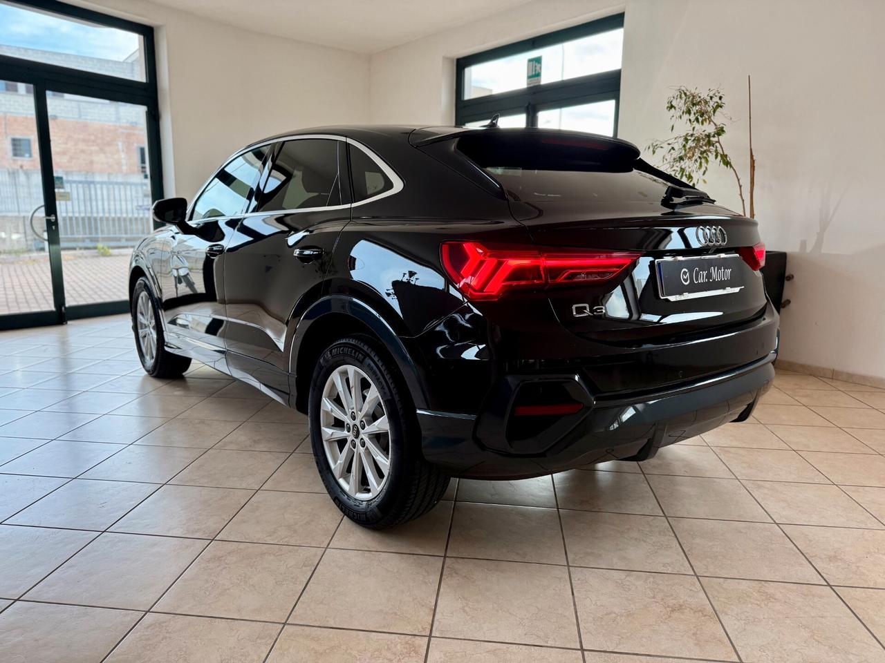 Audi Q3 Sportback 35 2.0 tdi Bus. Plus s-tronic Matrix