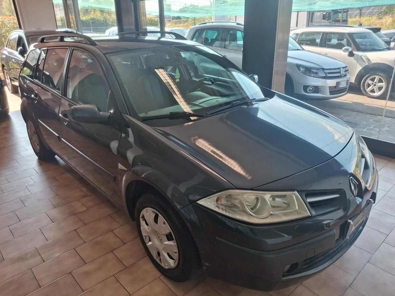 Renault Megane Grandtour 1.5 dci *NEOPATENTATI
