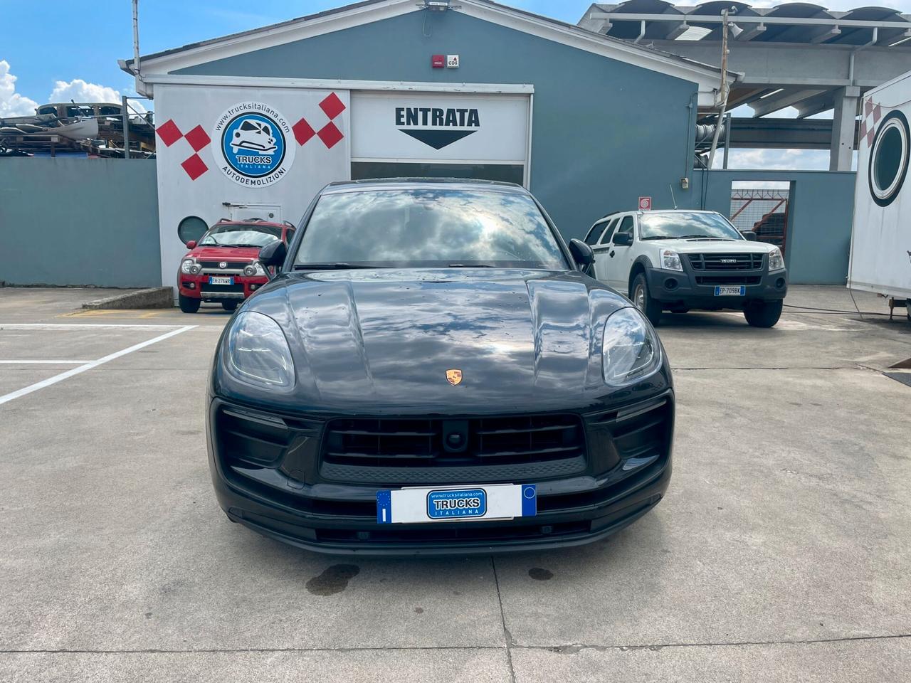 Porsche Macan 2.0 *** VEICOLO SINISTRATO VA IN MOTO ***