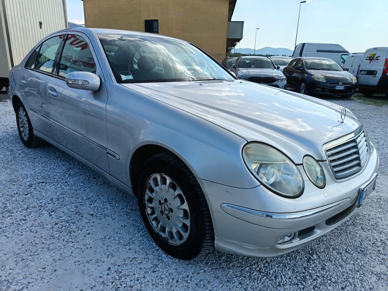 Mercedes-benz E 270 CDI cat Elegance