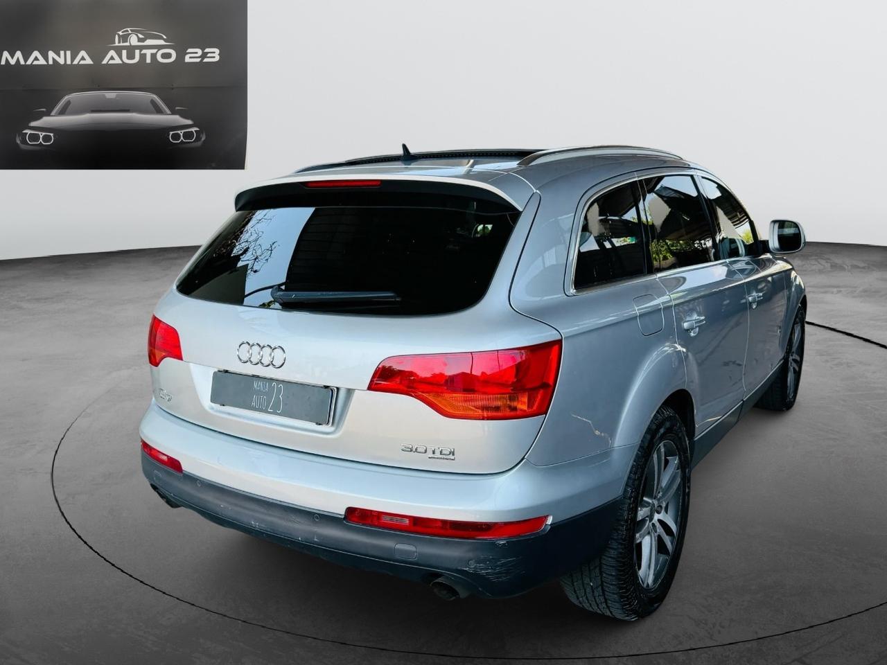Audi Q7 3.0 V6 TDI quattro S tronic *TETTO PANORAMA*7 POSTI*