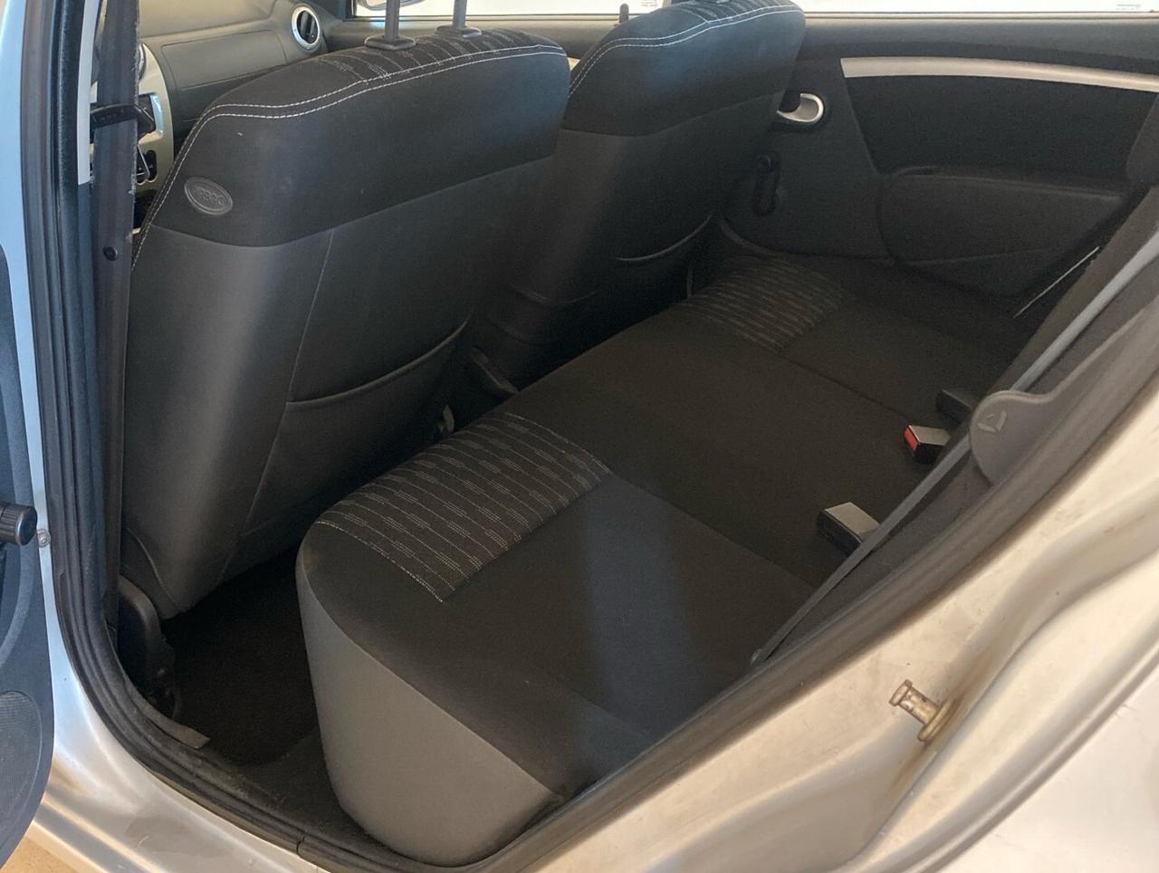 Dacia Sandero 1.2 BENZINA 55kw 5 porte 2012