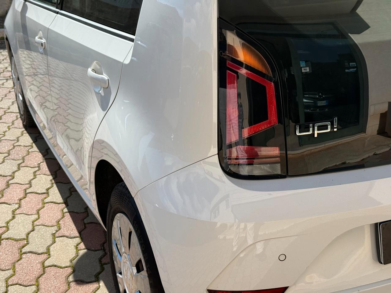 Volkswagen up! 1.0 5p. eco take BlueMotion Technology