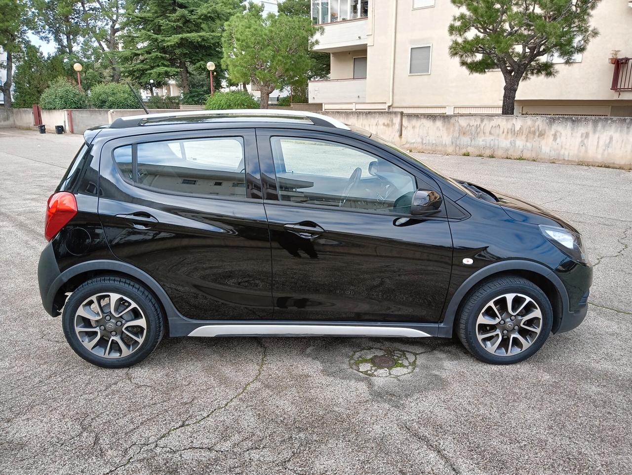 Opel Karl Rocks 1.0 73 CV