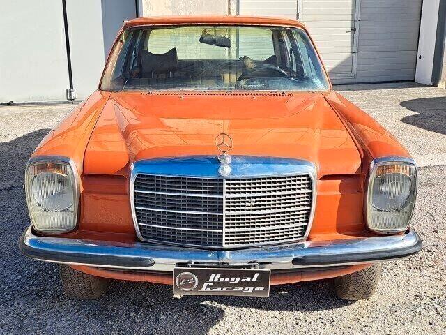 MERCEDES W115 \8 200D - RESTAURO DA ULTIMARE