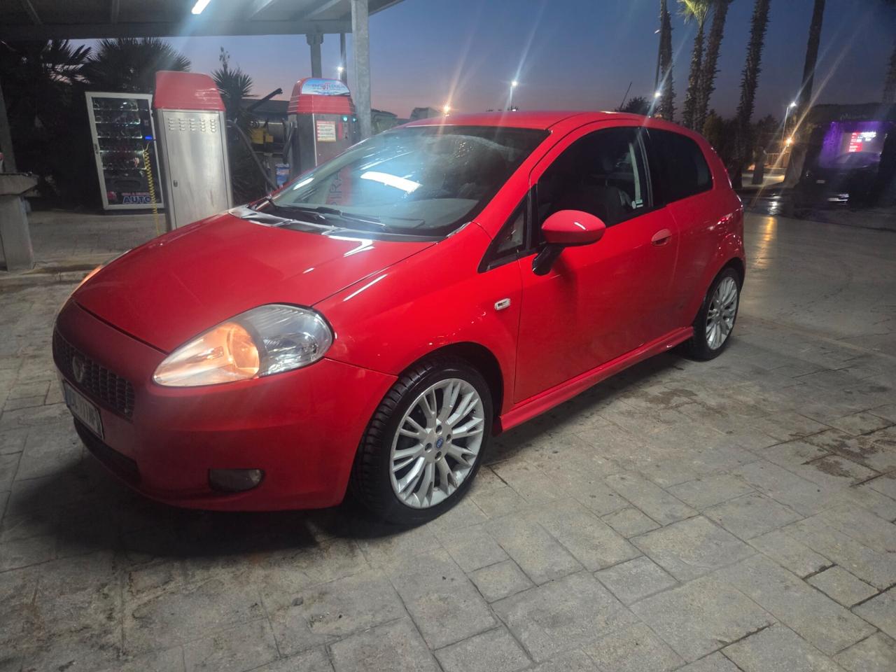 Fiat Grande Punto 1.4 Starjet 16V 3 porte Sport Gpl