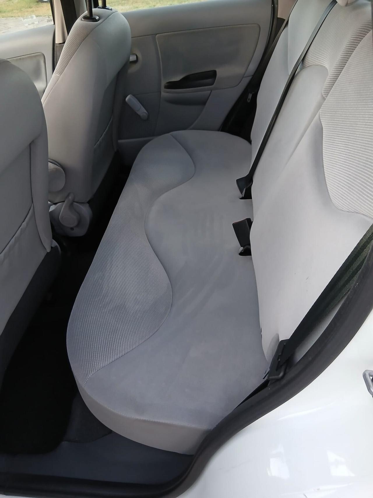 Citroen C3 Pluriel 1.4 HDi 70CV Elegance