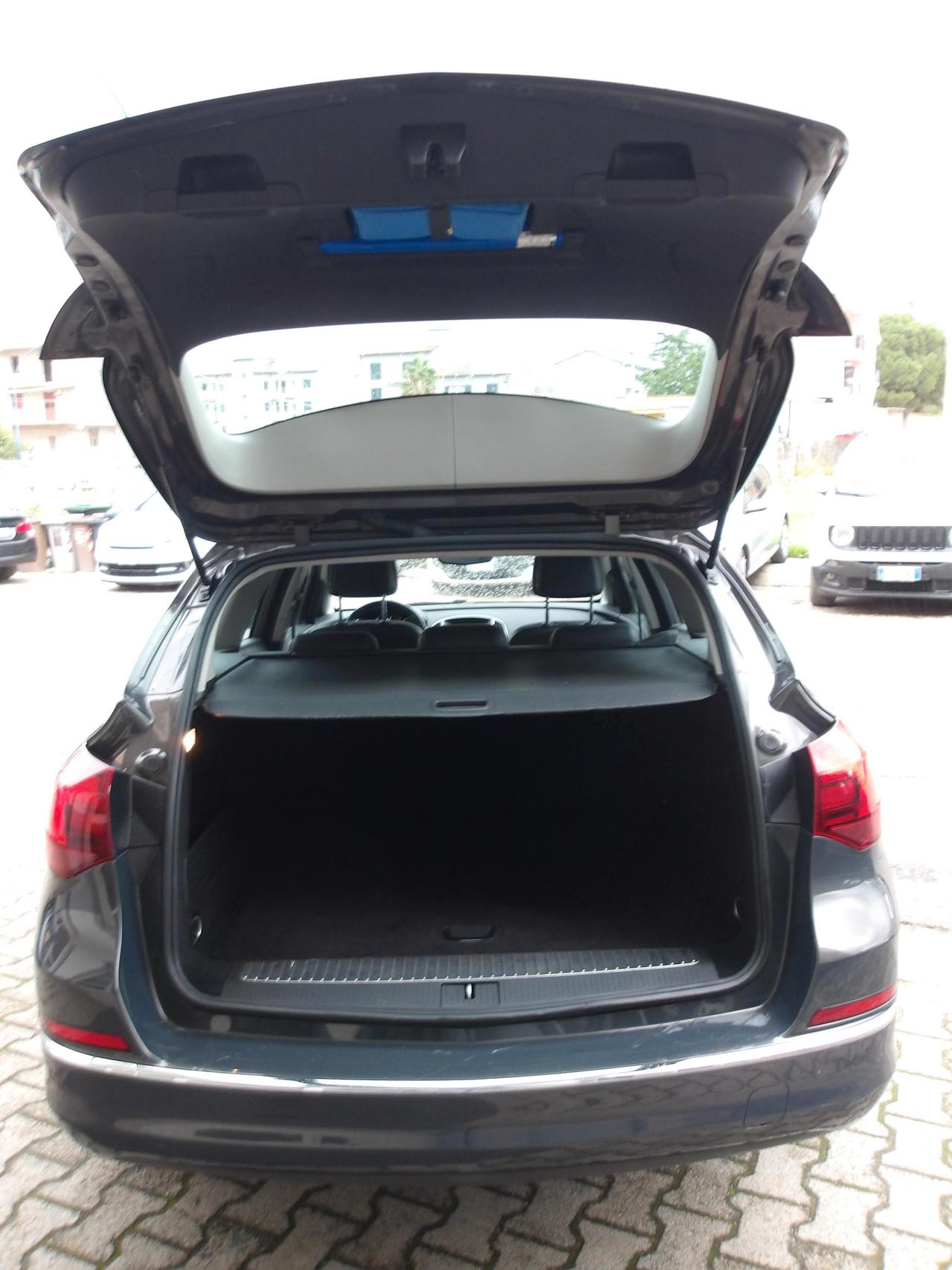 Opel Astra Sports Tourer 1.6 cdti (ecoflex) Cosmo s&s 136cv