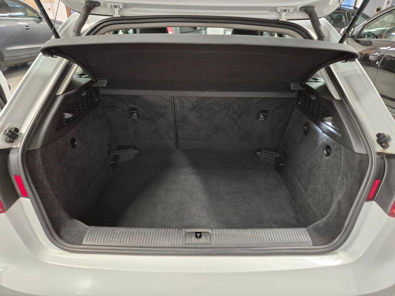 Audi A3 SPB 1.6 TDI clean diesel Ambiente