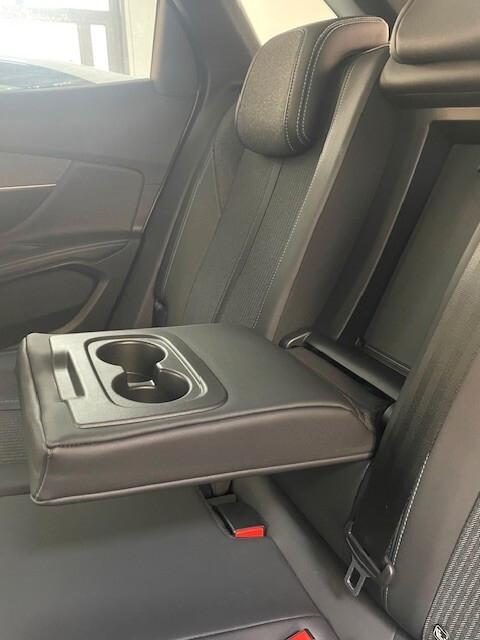 Peugeot 3008 BlueHDi 130 S&S EAT8 Allure Pack