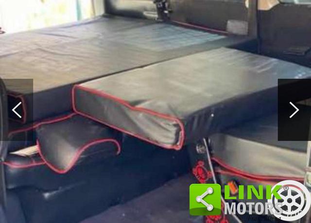 VOLKSWAGEN Transporter Transp. 2.5 TDI/102CV cat PL Caravelle