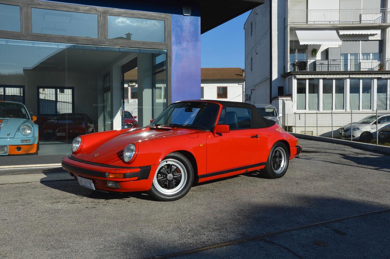 Porsche 911 Carrera 3.2 Cabriolet