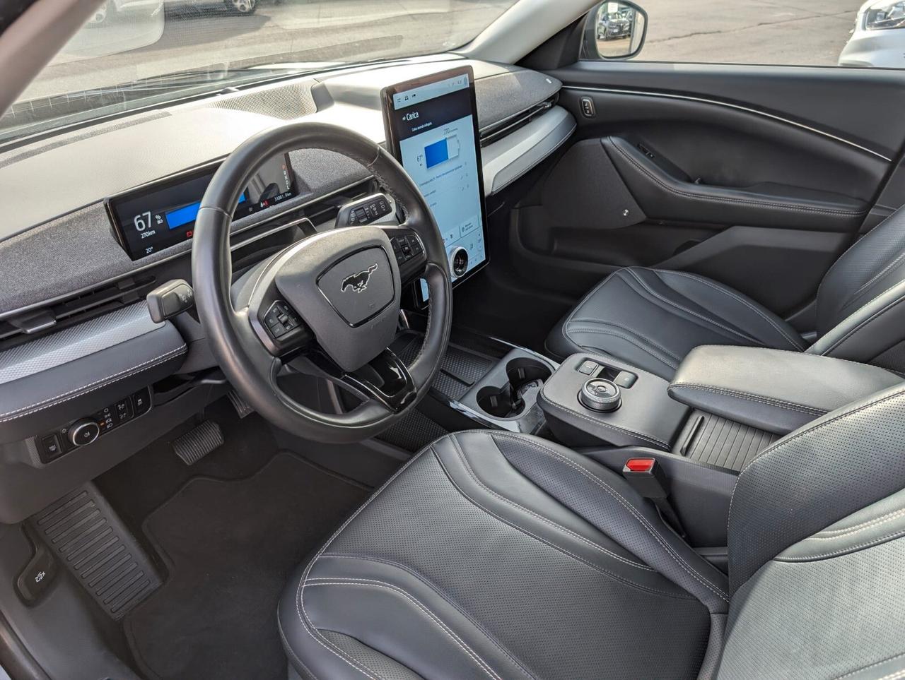 Ford Mustang MACH-E STANDARD RANGE 269cv