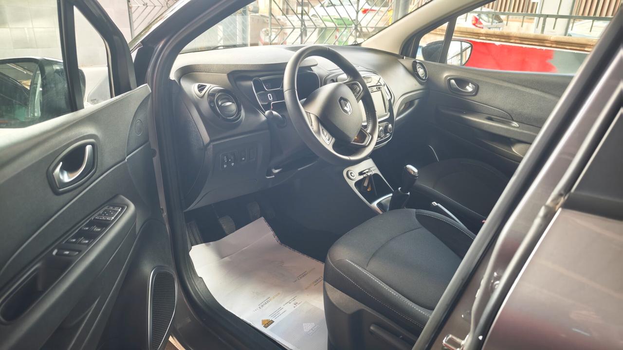 Pari a nuova RENAULT CAPTUR 1.0BENZ 90CV FULL