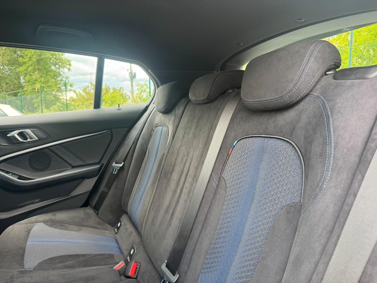 Bmw 118 118d 5p. Msport
