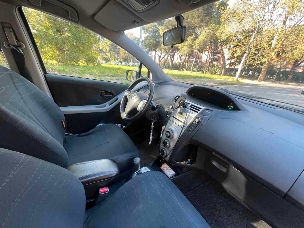 Toyota Yaris 1.4 D-4D 5 porte Sol NEOPATENTATI AUTOMATICA