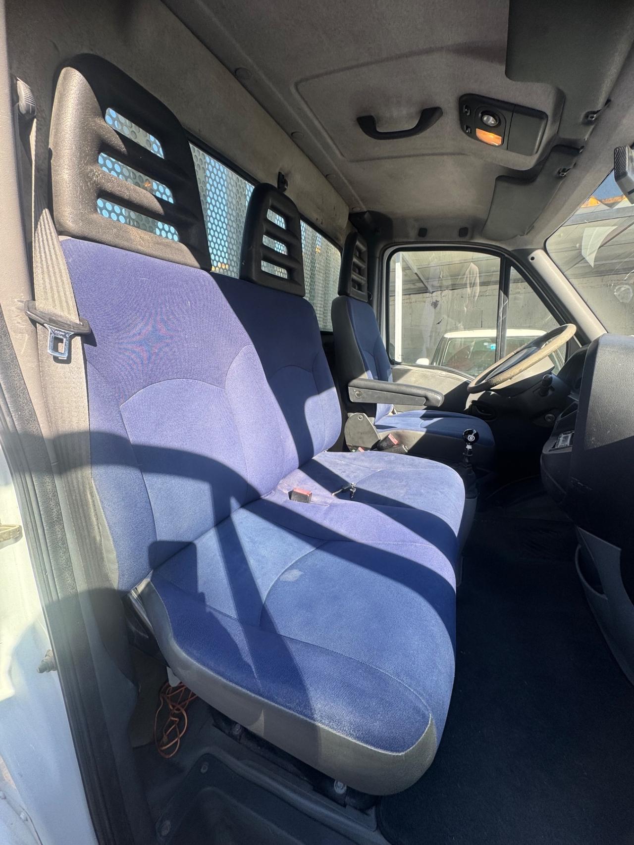 Iveco Daily 35c13 ribaltabile tre laterale anno 2004