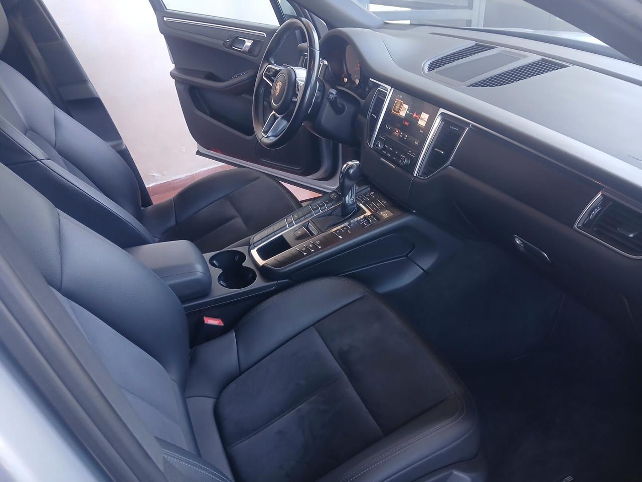 PORSCHE Macan 2.0 Sport design 2016