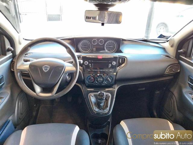 LANCIA Ypsilon 1.2 69 CV 5 porte Gold