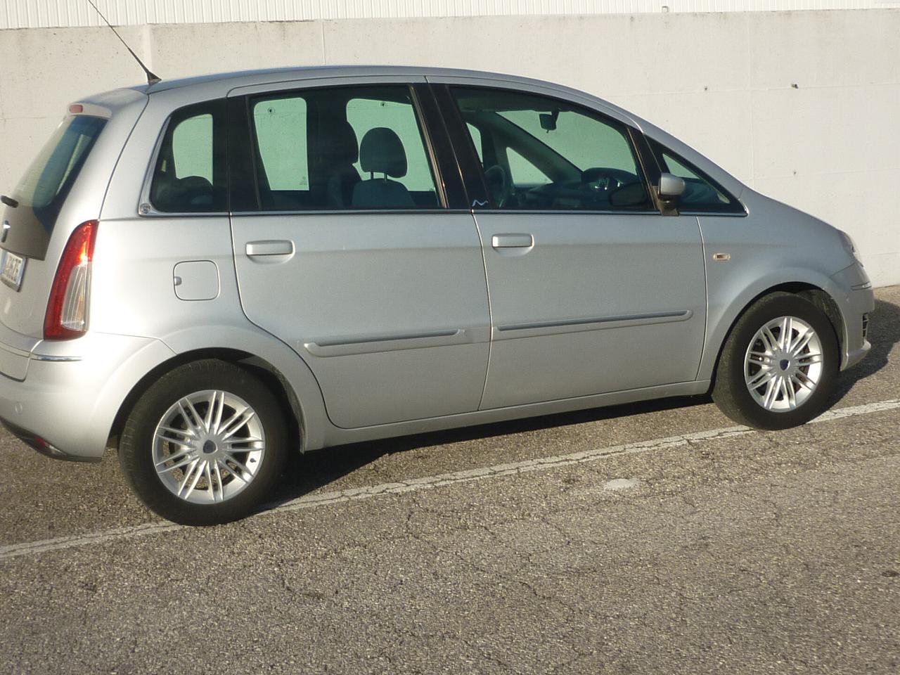 Lancia MUSA 1.4 16V ORO Frizione Cinghia+P.A. Nuovi