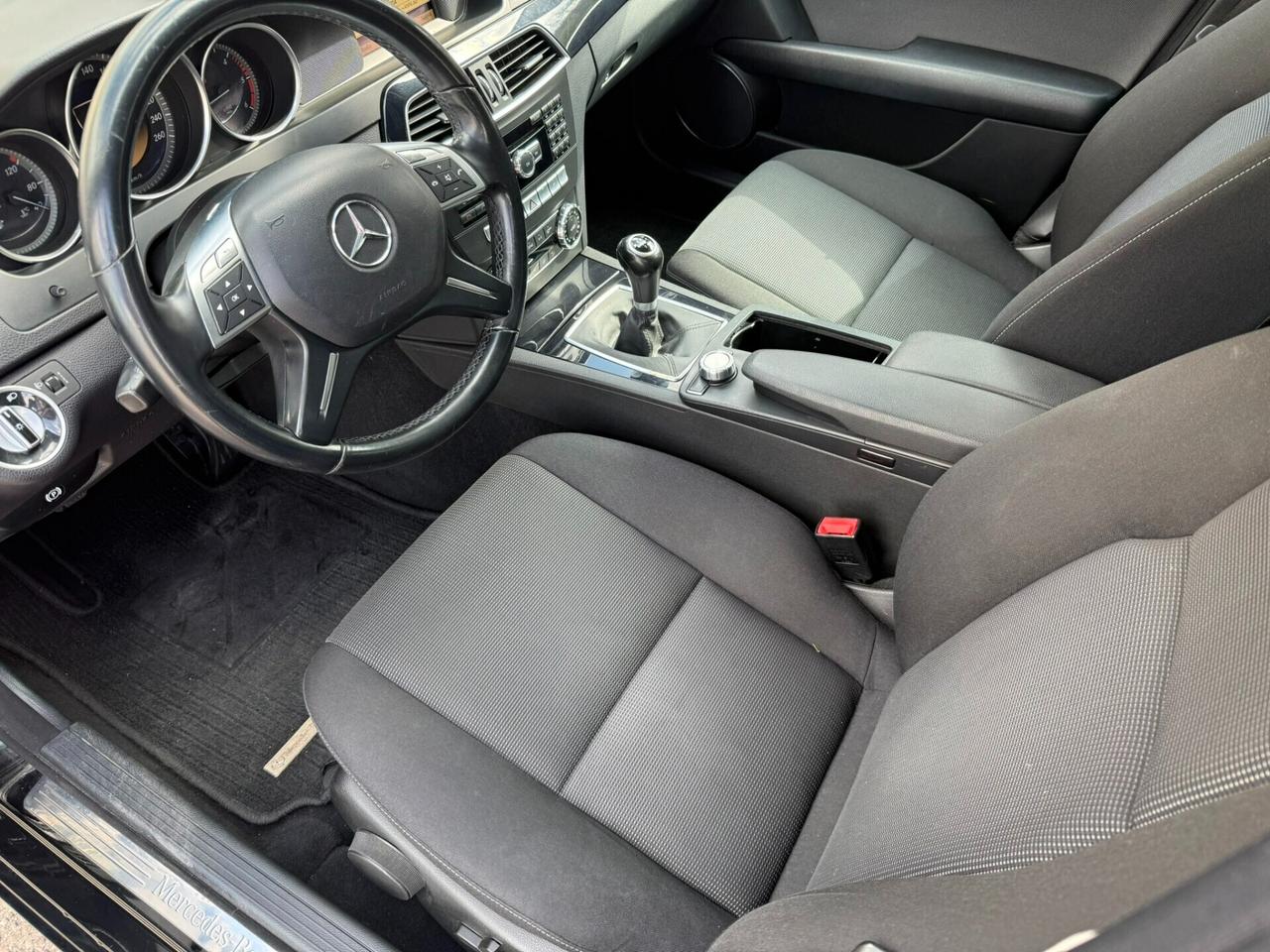 Mercedes-benz C 200 BlueEFFICIENCY Avantgarde