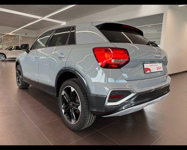 AUDI Q2 30 TDI Business Advanced