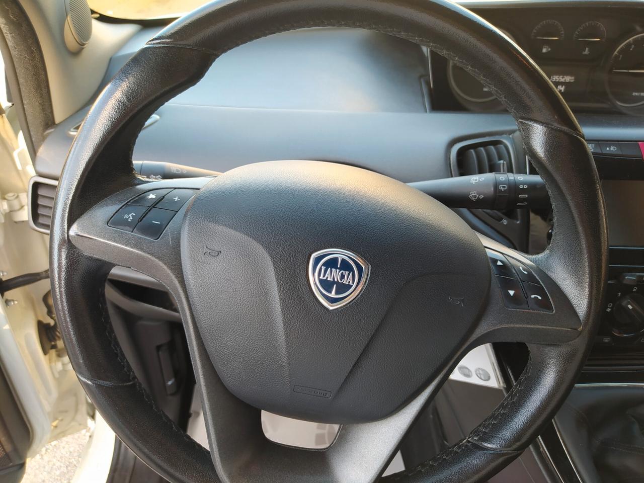 Lancia Ypsilon 1.2 69 CV 5 porte GPL Ecochic Gold Neopatentati