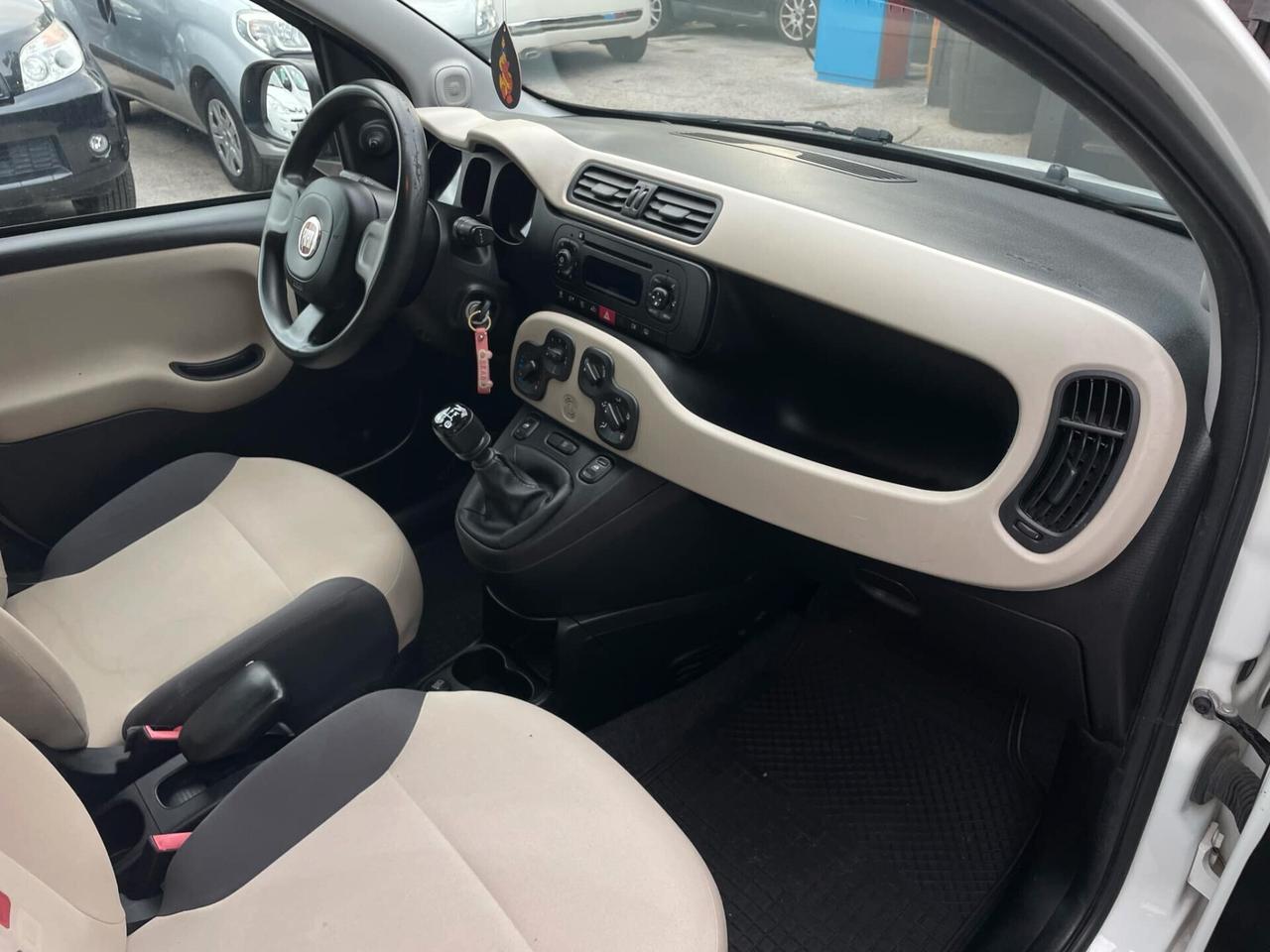 Fiat Panda 1.2 Lounge E6 NEOPATENTATI