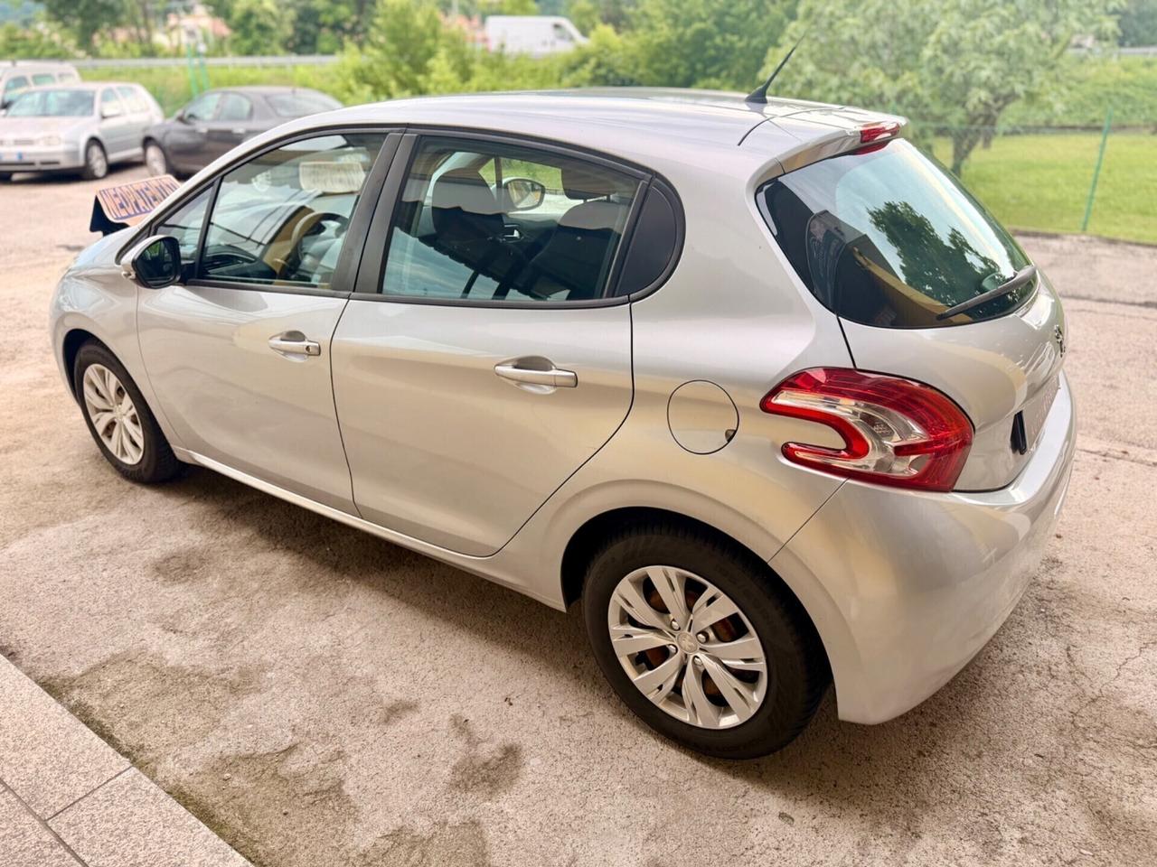 Peugeot 208 1.4 HDi 50kw OK NEOPATENTATI