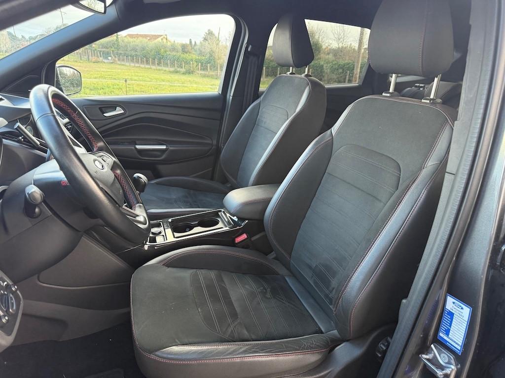 Ford Kuga 1.5 TDCI 120 CV S&S 2WD ST-Line