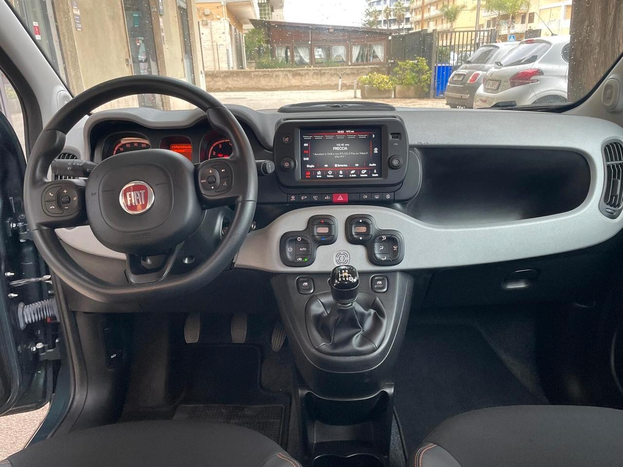 Fiat Panda 1.0 FireFly S&S Hybrid Garmin
