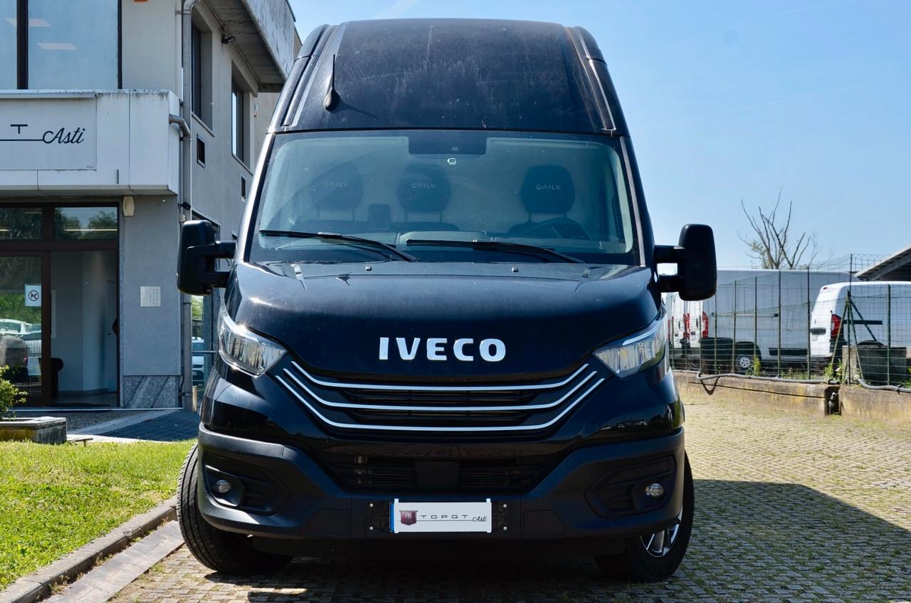 IVECO DAILY 3.0 35-180 HI MATIC 175cv AUT, PASSO LUNGO TETTO ALTO, VETTURA PRIVATA, GANCIO TRAINO 35q, RETROCAMERA, PERMUTE