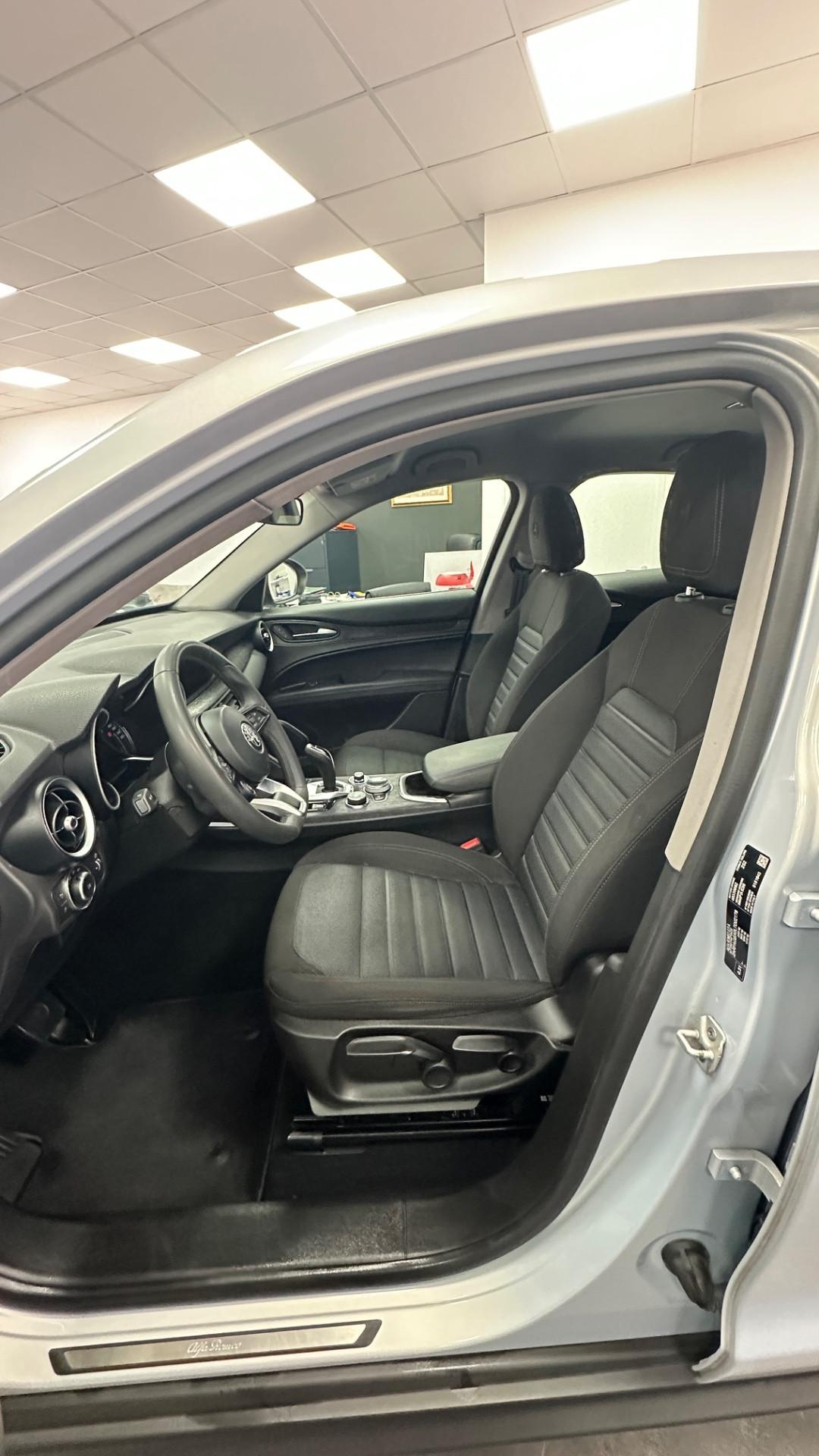 Alfa Romeo Stelvio 2.2 Turbodiesel 160 CV AT8 RWD Business