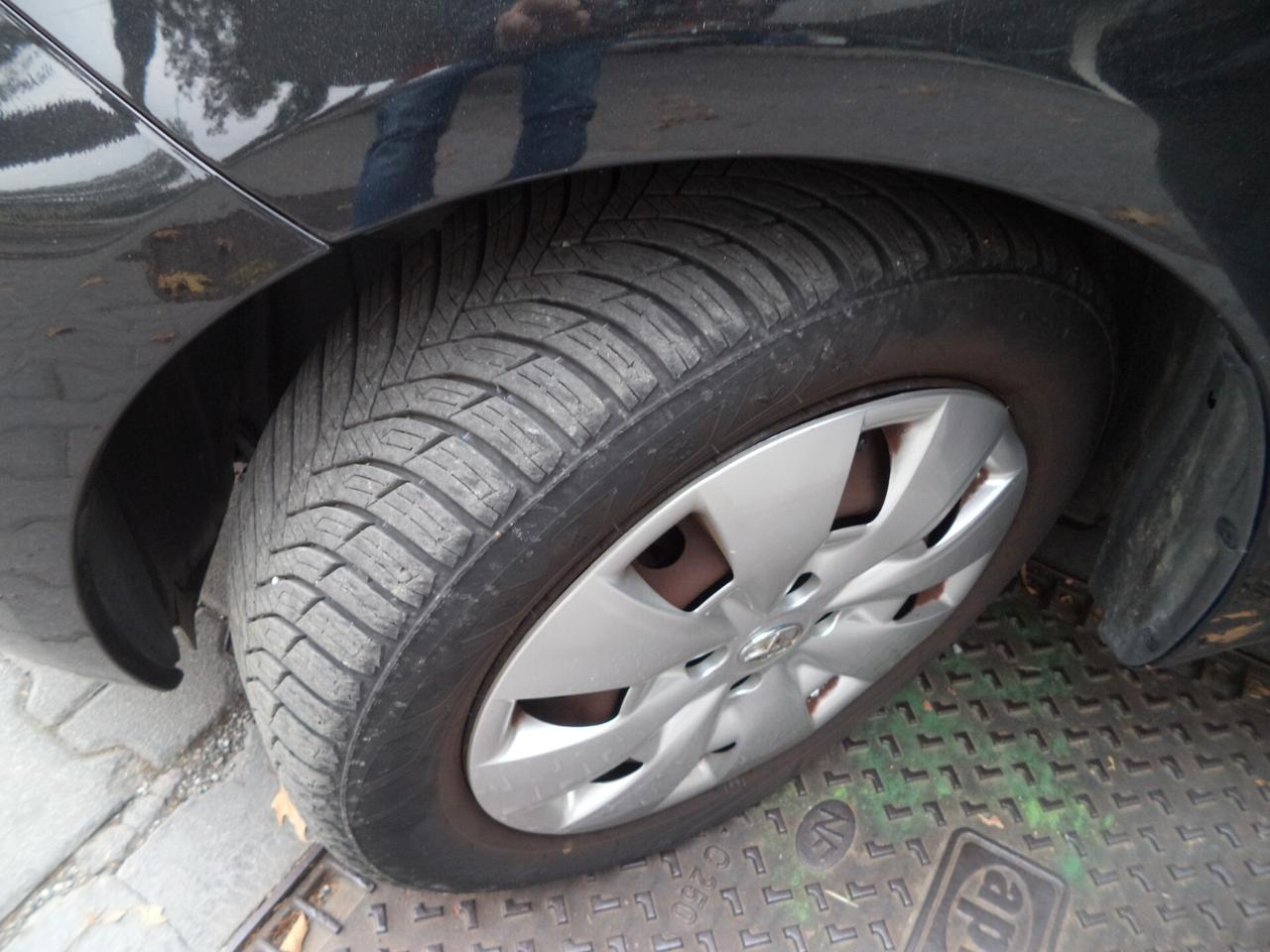 Toyota Yaris 1.4 D-4D DPF 5 porte M-MT Sol OK NEOPATENTATI