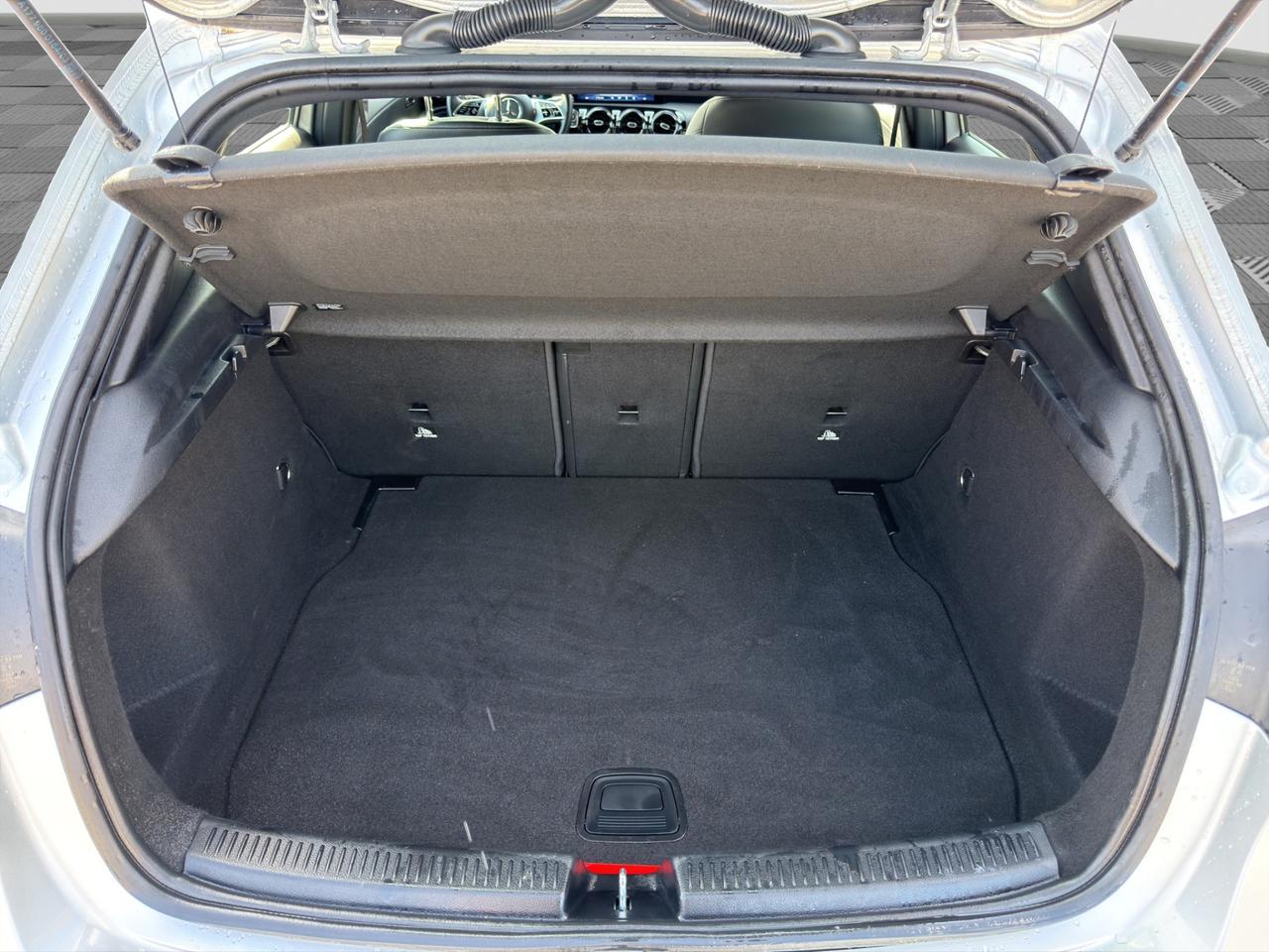 MERCEDES Classe A (W177) A 180 Automatic Executive