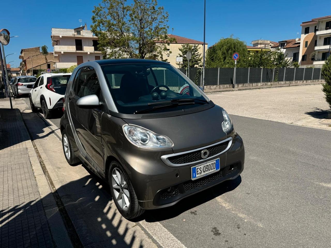 Smart ForTwo 1000 52 kW MHD coupé passion