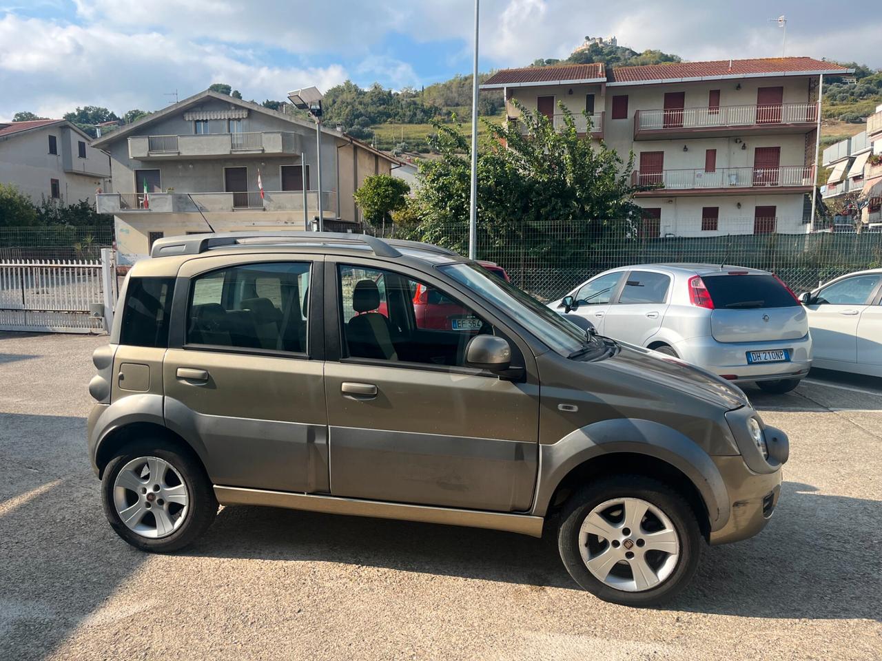 Fiat Panda 1.3 MJT 16V DPF 4x4 Climbing