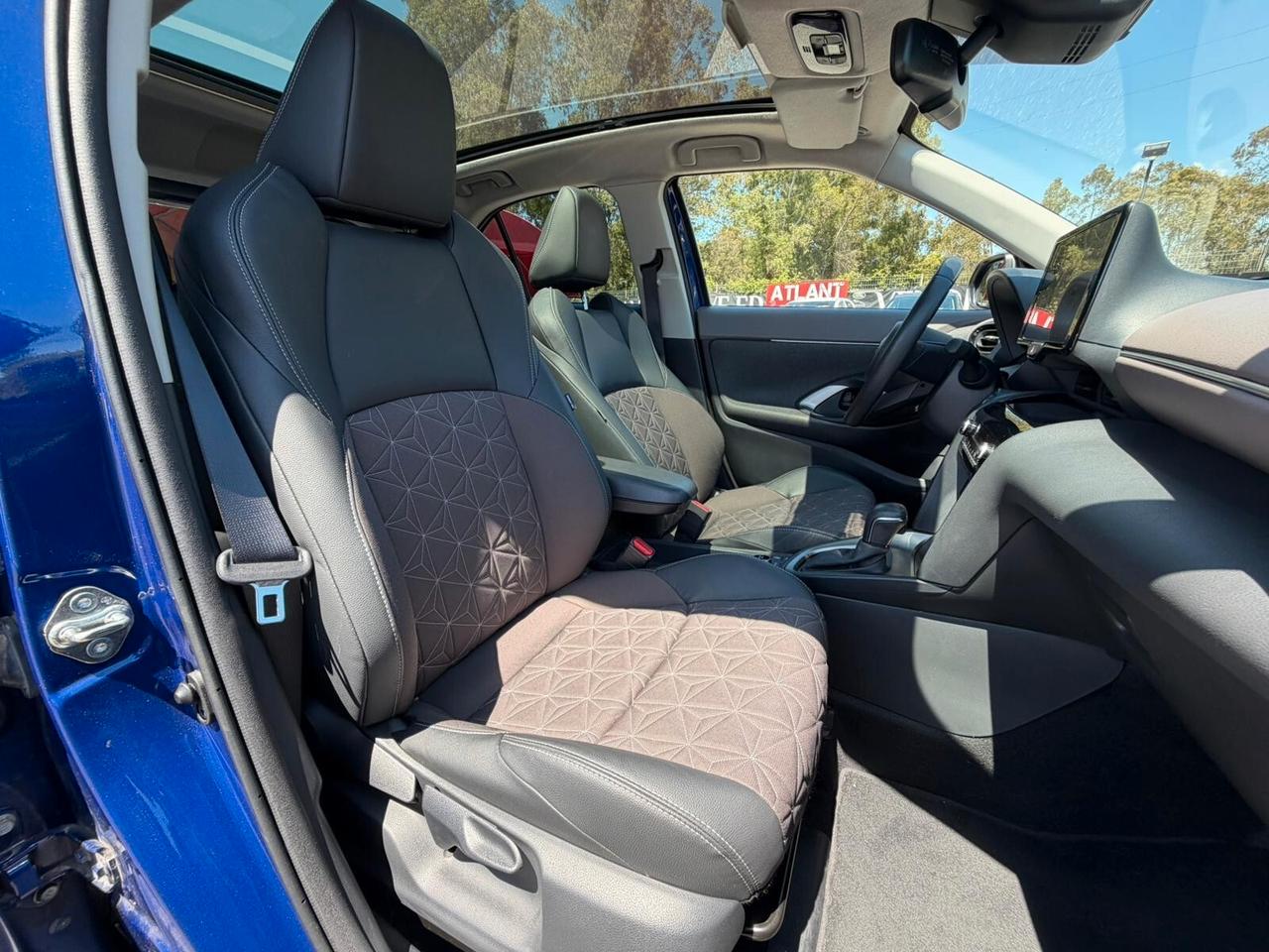 Toyota Yaris Cross 1.5 Hybrid 5p. E-CVT AWD-i Lounge
