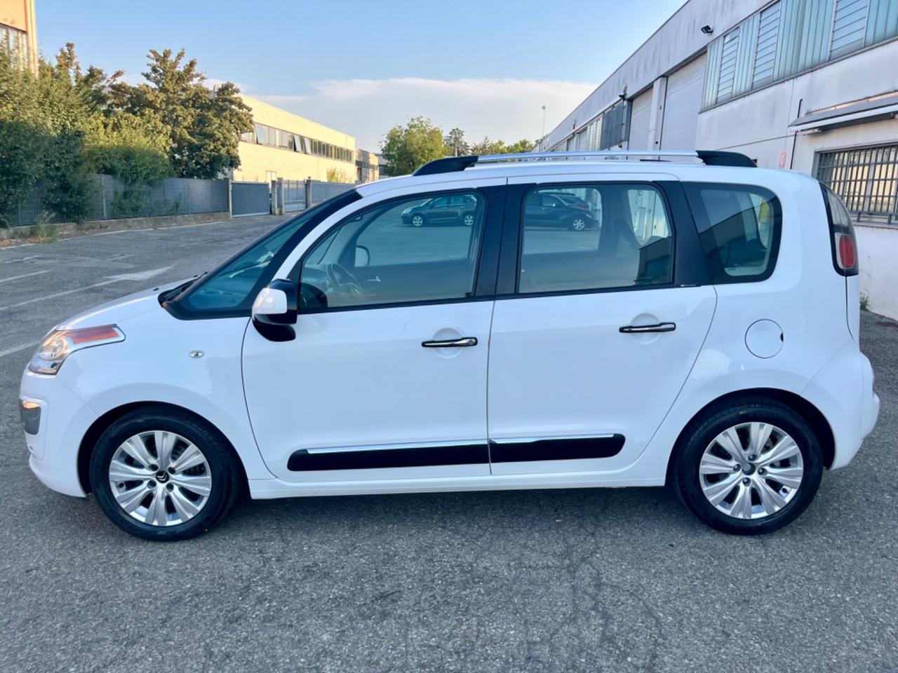 Citroen C3 Picasso 1.4benz 2013 137.000km perfetta