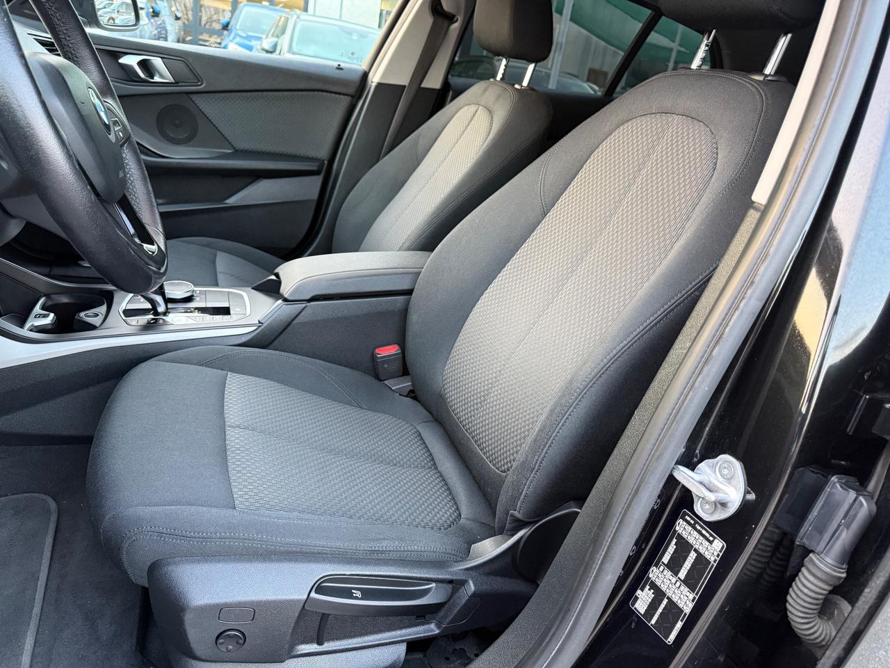 Bmw 116d 5p. Automatico Business Advantage