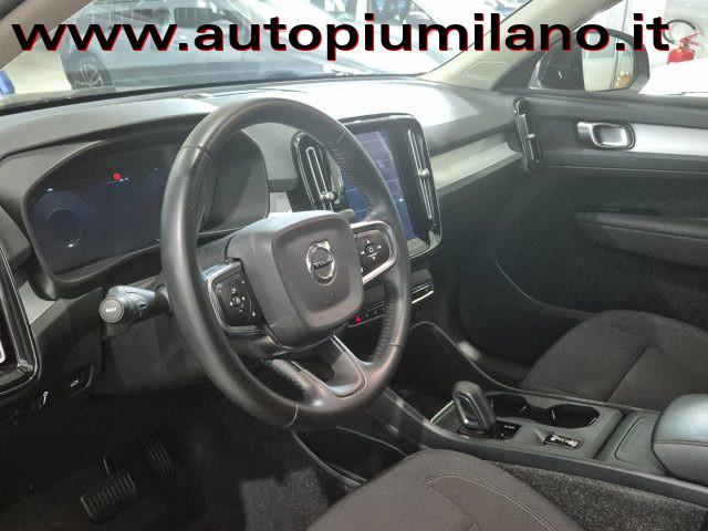 VOLVO XC40 T3 Momentum Core
