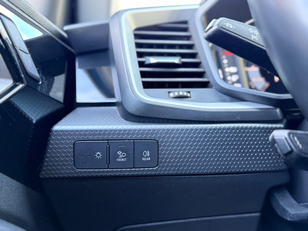 Audi A1 SPB 30 TFSI S tronic S line automatic