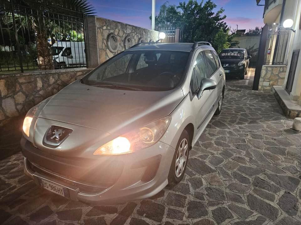 Peugeot 308 2.0 HDi 5p. Féline