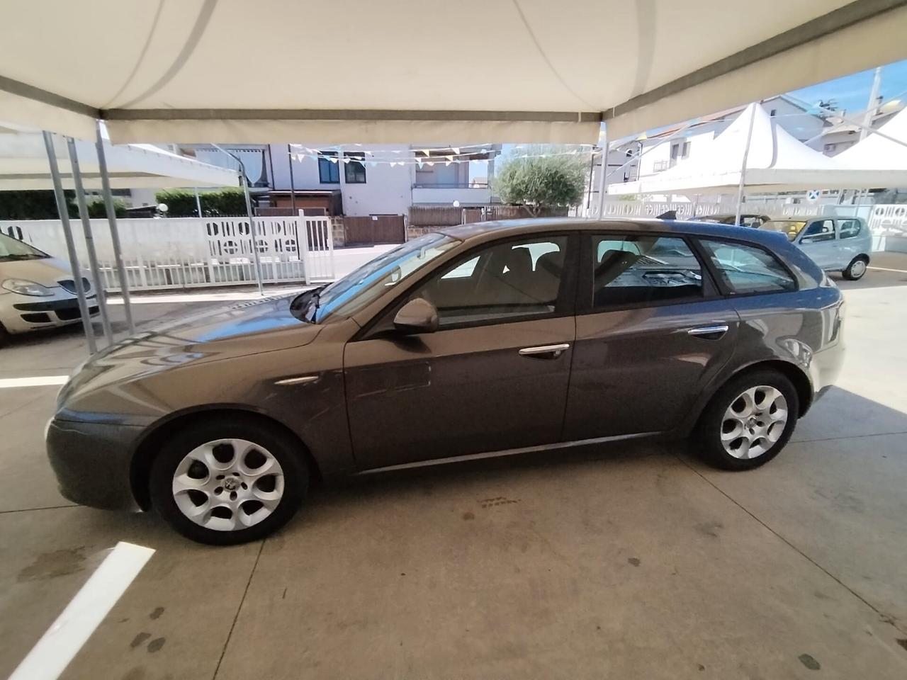Alfa Romeo 159 1.9 JTDm 16V Sportwagon