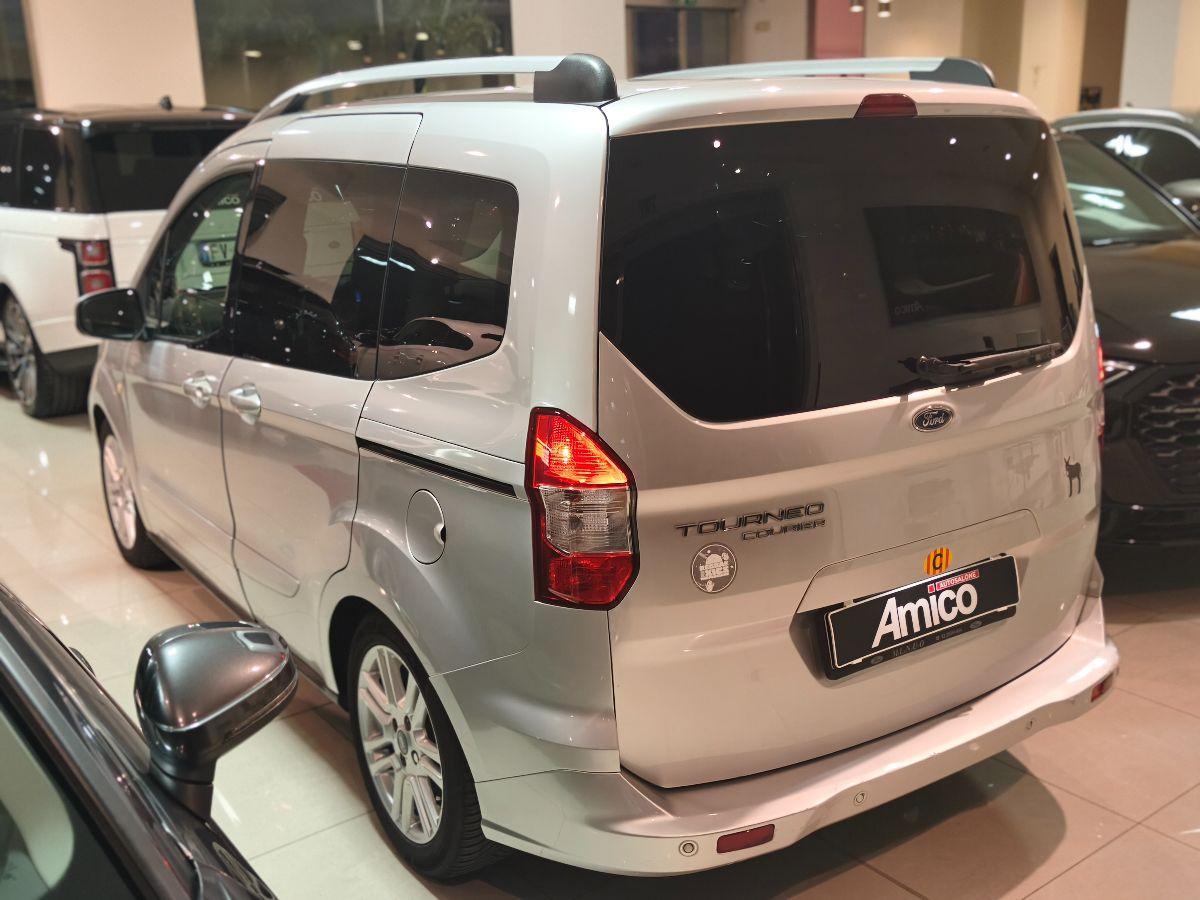 FORD - Tourneo Courier 1.5 TDCI 95 CV Titanium 5 Posti Vettura