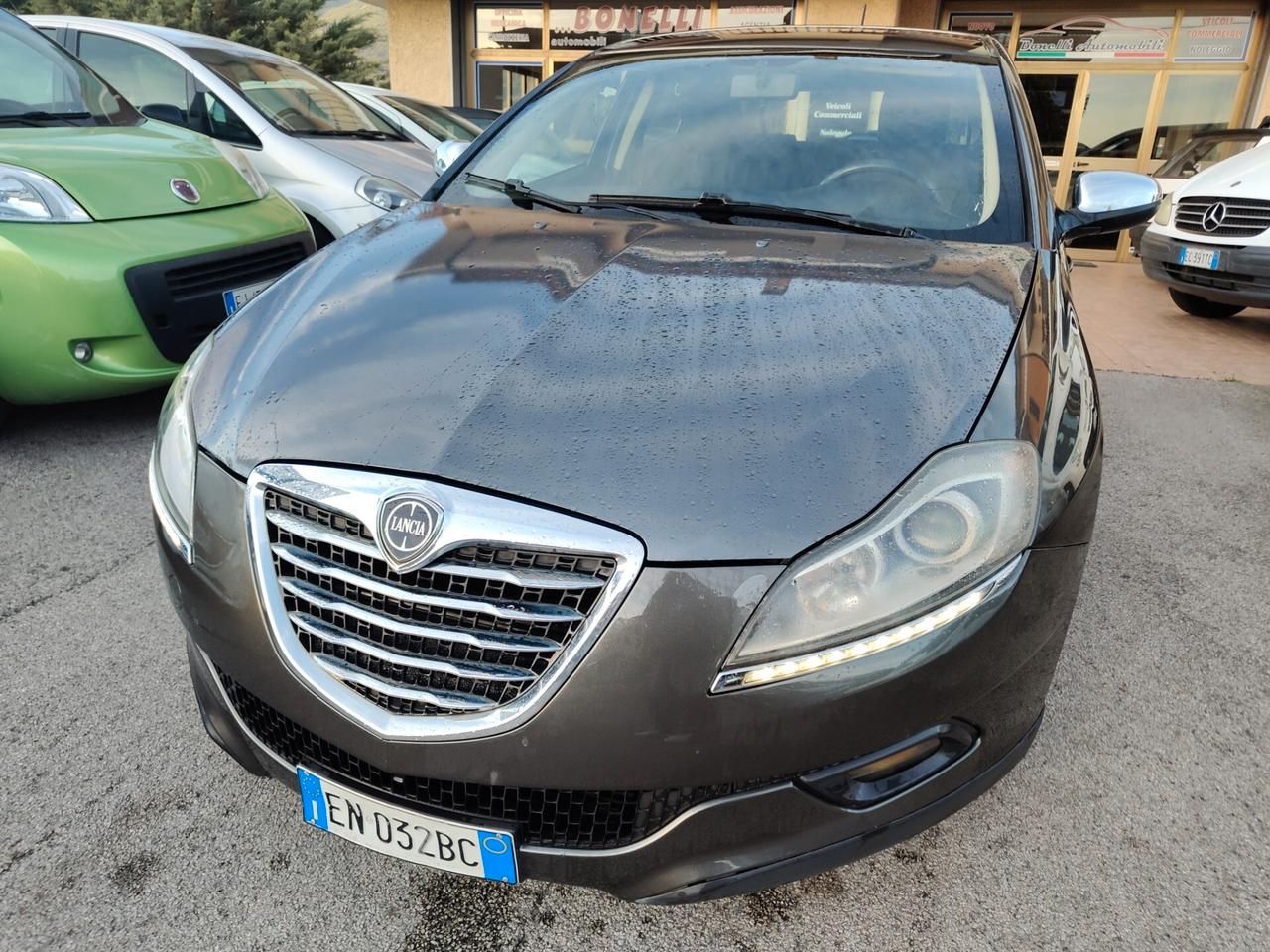 Lancia Delta 1.6 MJT DPF 105 CV Silver
